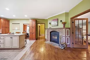508 Maple Ln, Allamuchy Township, NJ 07821 - Photo 5