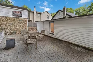 32 Schwarz Blvd, Jefferson Township, NJ 07849 - Photo 17