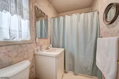14 Holmes St, West Orange Township, NJ 07052 - Photo 11