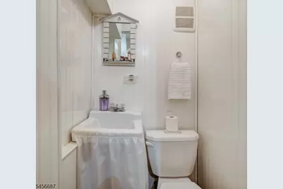 14 Holmes St, West Orange Township, NJ 07052 - Photo 15