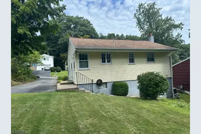 97 Cayuga Ave, Rockaway Township, NJ 07866 - Photo 3