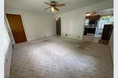 97 Cayuga Ave, Rockaway Township, NJ 07866 - Photo 9