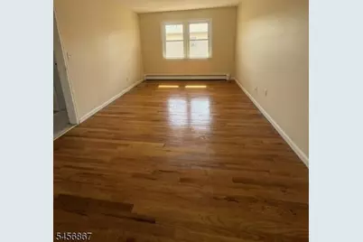 718-720 Stuyvesant Ave #2C, Lyndhurst Township, NJ 07071 - Photo 5