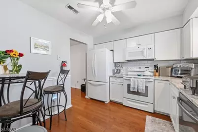 410 Ferncrest Ct, Readington, NJ 08887 - Photo 17