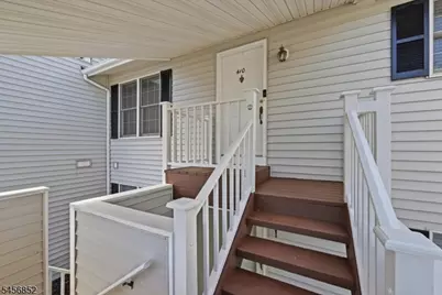 410 Ferncrest Ct, Readington, NJ 08887 - Photo 5
