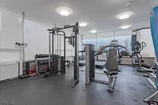 6050 Kennedy Blvd E, West New York, NJ 07093 - Photo 17