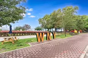 6050 Kennedy Blvd E, West New York, NJ 07093 - Photo 21