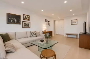 6050 Kennedy Blvd E, West New York, NJ 07093 - Photo 9
