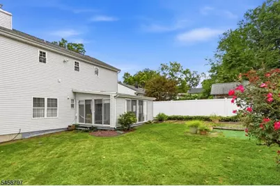 242 Hiawatha Blvd, Parsippany, NJ 07034 - Photo 31