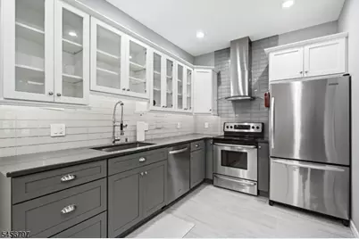 242 Hiawatha Blvd, Parsippany, NJ 07034 - Photo 3