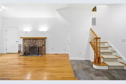 242 Hiawatha Blvd, Parsippany, NJ 07034 - Photo 7