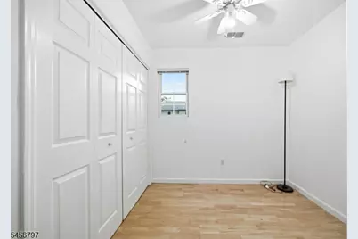 242 Hiawatha Blvd, Parsippany, NJ 07034 - Photo 29