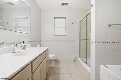 242 Hiawatha Blvd, Parsippany, NJ 07034 - Photo 19