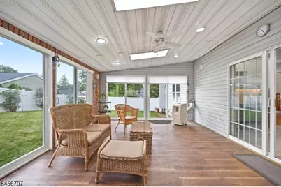 242 Hiawatha Blvd, Parsippany, NJ 07034 - Photo 23