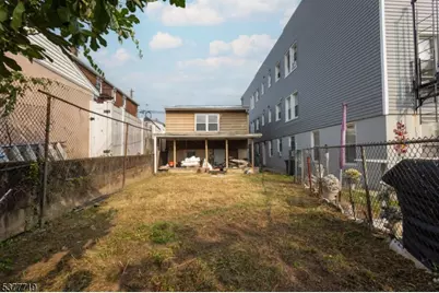 86 Farnham Ave, Garfield, NJ 07026 - Photo 23