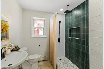 86 Farnham Ave, Garfield, NJ 07026 - Photo 5