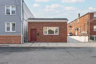 86 Farnham Ave, Garfield, NJ 07026 - Photo 19