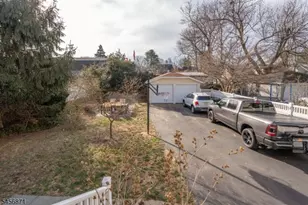 10 Marshall St, West Caldwell, NJ 07006 - Photo 29