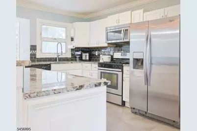 17 Corwin St, Roxbury Township, NJ 07847 - Photo 9