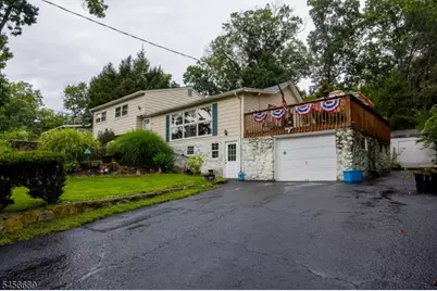 19 Lakeside Dr, Vernon, NJ 07461 - Photo 25