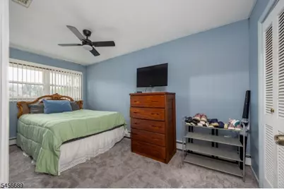 19 Lakeside Dr, Vernon, NJ 07461 - Photo 15