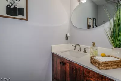 323 Ventnor Ct, Piscataway Township, NJ 08854 - Photo 3
