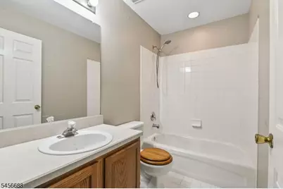 12 Cypress Ct, Clinton, NJ 08809 - Photo 17