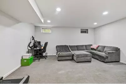 12 Cypress Ct, Clinton, NJ 08809 - Photo 21