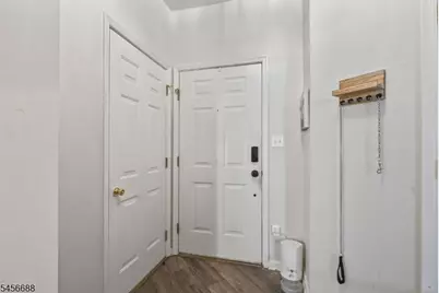 12 Cypress Ct, Clinton, NJ 08809 - Photo 3