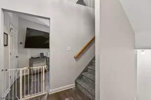 12 Cypress Ct, Clinton, NJ 08809 - Photo 7