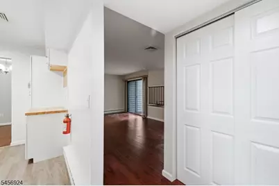 6 N Slope, Union Township, NJ 08809 - Photo 5
