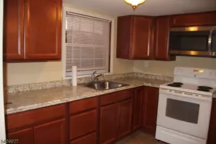 31 Ringwood Ln, West Milford, NJ 07421 - Photo 3