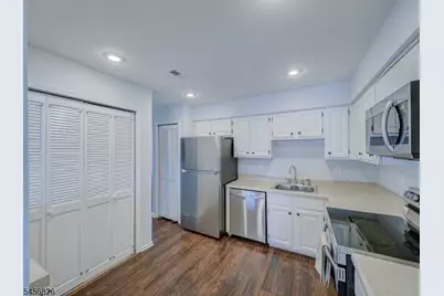 338 Phoebe Ct, Readington, NJ 08887 - Photo 7