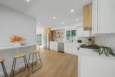 19 Ferndale Rd, Wayne, NJ 07470 - Photo 9