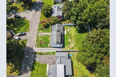 19 Ferndale Rd, Wayne, NJ 07470 - Photo 25