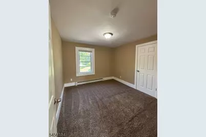 2 Johnsonburg Rd, Allamuchy Township, NJ 07840 - Photo 9