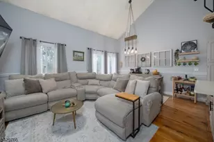 7 Sugar Loaf Ct, Vernon, NJ 07462 - Photo 9