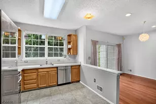 57 Hancock Dr, Morris Township, NJ 07960 - Photo 5