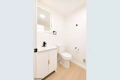 136 19th Ave, Irvington, NJ 07111 - Photo 9