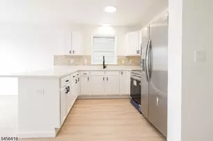 136 19th Ave, Irvington, NJ 07111 - Photo 5