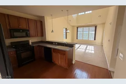 2411 Ramapo Ct, Riverdale, NJ 07457 - Photo 3