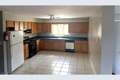 128-130 Lincoln Ave, Newark, NJ 07104 - Photo 5
