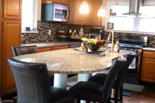 11 Mastogen Dr, Somerville, NJ 08876 - Photo 11