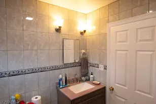 11 Mastogen Dr, Somerville, NJ 08876 - Photo 21