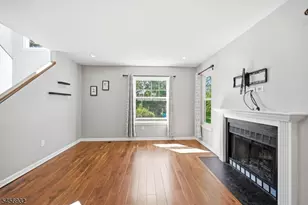 81 Village Cir, Bridgewater, NJ 08807 - Photo 23
