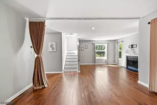 81 Village Cir, Bridgewater, NJ 08807 - Photo 19