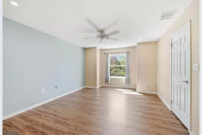 81 Village Cir, Bridgewater, NJ 08807 - Photo 45