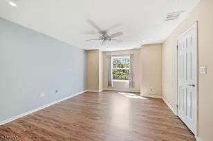 81 Village Cir, Bridgewater, NJ 08807 - Photo 45
