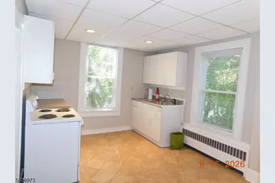 528 Mansfield St, Belvidere, NJ 07823 - Photo 9