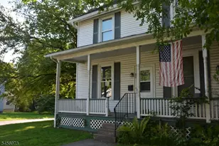 528 Mansfield St, Belvidere, NJ 07823 - Photo 1